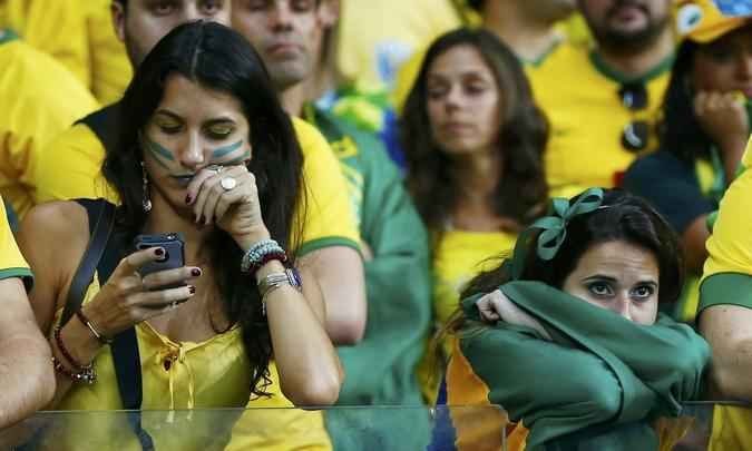 Goleada alem sobre o Brasil, por 7 a 1, deixa torcedores desolados no Mineiro