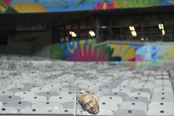 Goleada alem sobre o Brasil, por 7 a 1, deixa brasileiros desolados no Mineiro