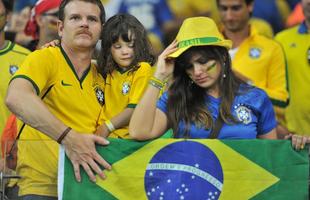 Goleada alem sobre o Brasil, por 7 a 1, deixa brasileiros desolados no Mineiro