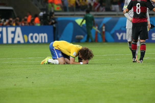 Jogadores brasileiros entram para a histria com goleada indita de 7 a 1 aplicada pela Alemanha no Mineiro; golpe duro de ser assimilado