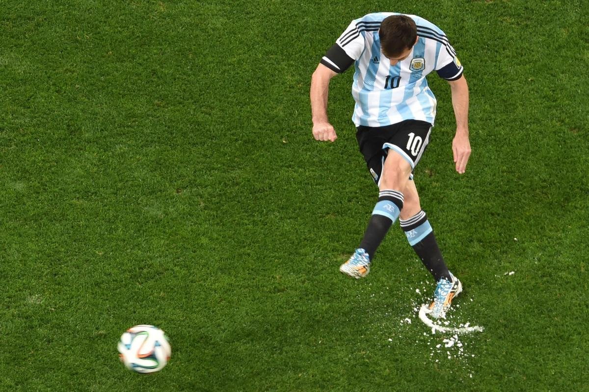 Imagens do jogo entre Holanda e Argentina, pela segunda semifinal da Copa do Mundo, no Itaquero, em So Paulo