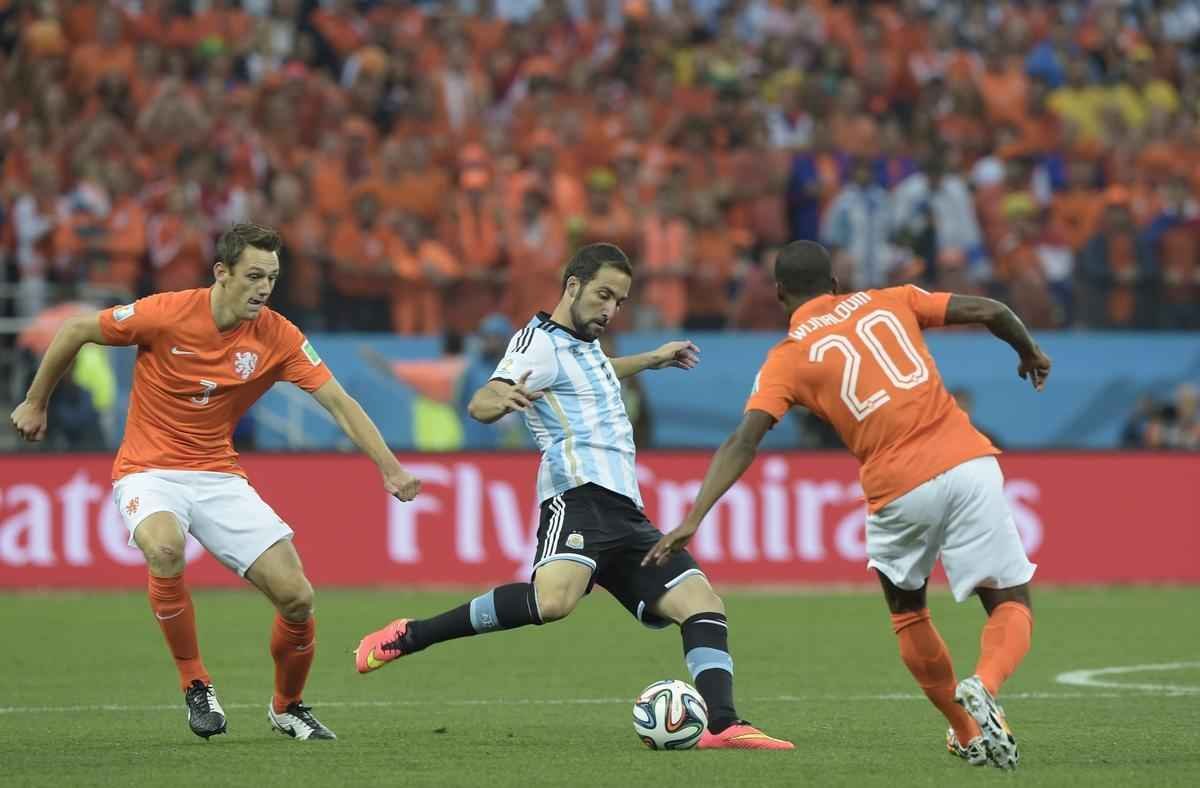 Imagens do jogo entre Holanda e Argentina, pela segunda semifinal da Copa do Mundo, no Itaquero, em So Paulo