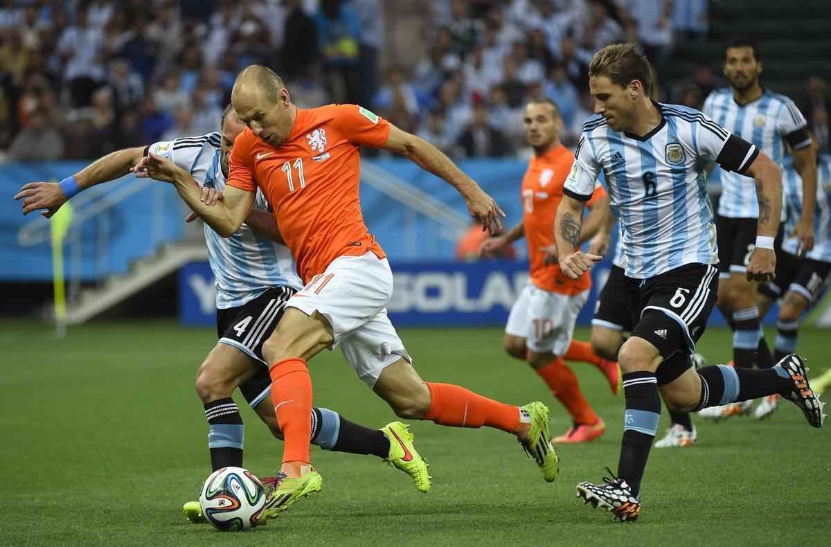 Imagens do jogo entre Holanda e Argentina, pela segunda semifinal da Copa do Mundo, no Itaquero, em So Paulo