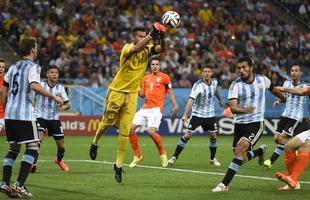 Imagens do jogo entre Holanda e Argentina, pela segunda semifinal da Copa do Mundo, no Itaquero, em So Paulo