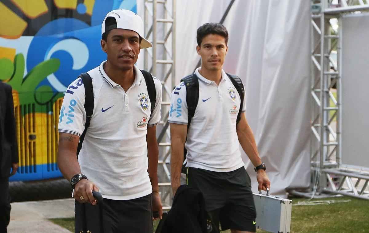 Jogadores da Seleo Brasileira desembarcaram em Braslia nesta sexta-feira para a disputa do terceiro lugar do Mundial