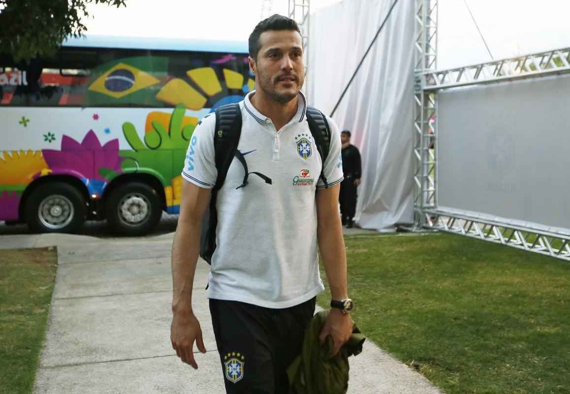 Jogadores da Seleo Brasileira desembarcaram em Braslia nesta sexta-feira para a disputa do terceiro lugar do Mundial