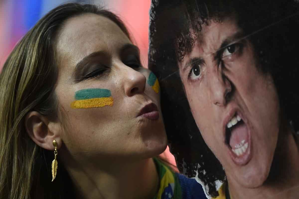 Fotos dos torcedores na deciso de terceiro lugar entre Brasil e Holanda