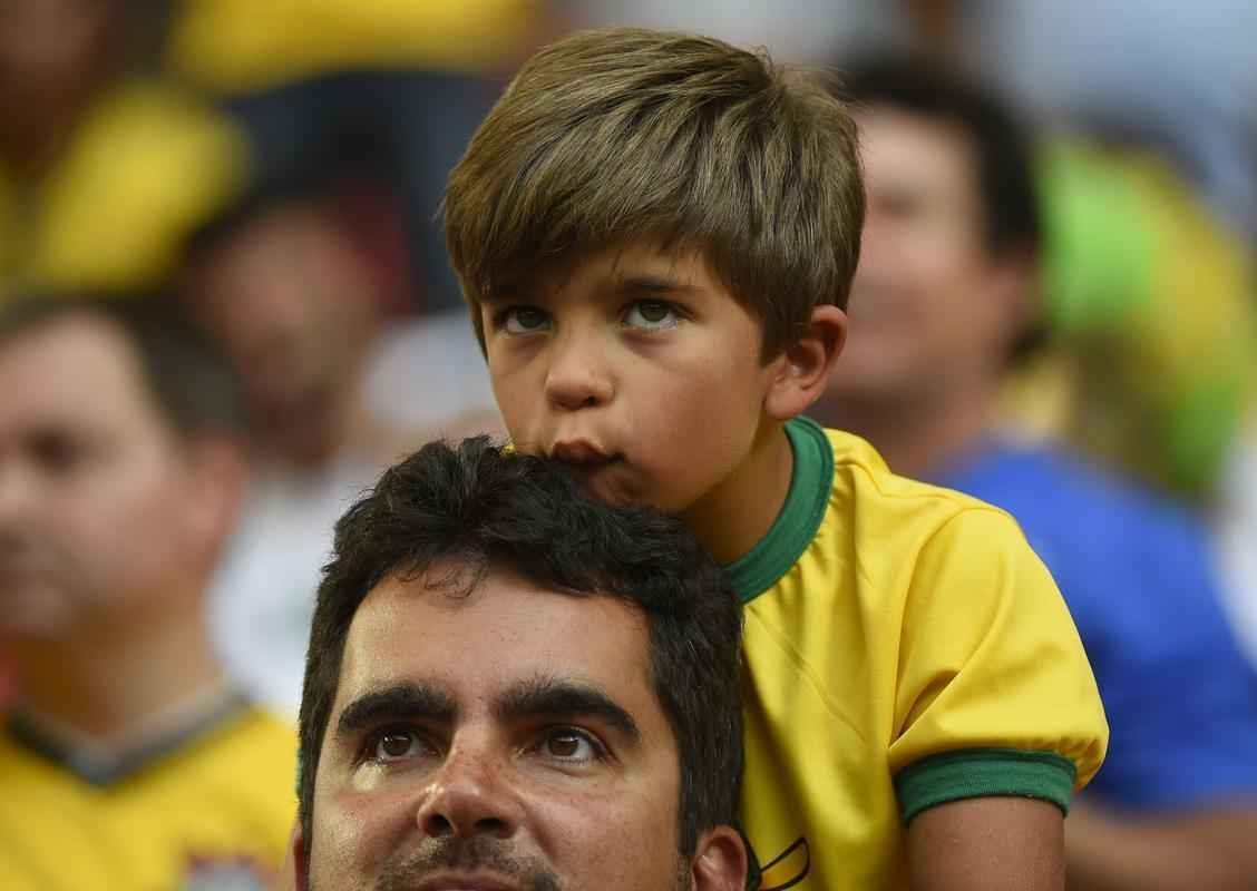 Fotos dos torcedores na deciso de terceiro lugar entre Brasil e Holanda