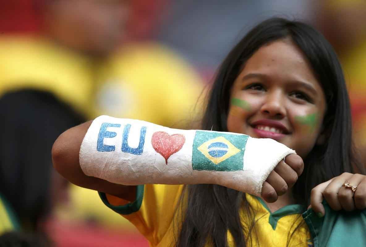 Fotos dos torcedores na deciso de terceiro lugar entre Brasil e Holanda