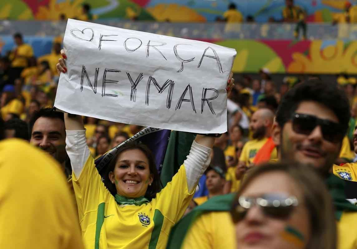 Fotos dos torcedores na deciso de terceiro lugar entre Brasil e Holanda