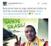 Podolski marca presença nas redes sociais