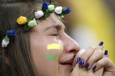 Reações da torcida brasileira e dos jogadores após mais um vexame