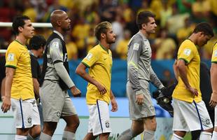 Seleo Brasileira foi goleada por 3 a 0 pela Holanda, neste sbado, em Braslia