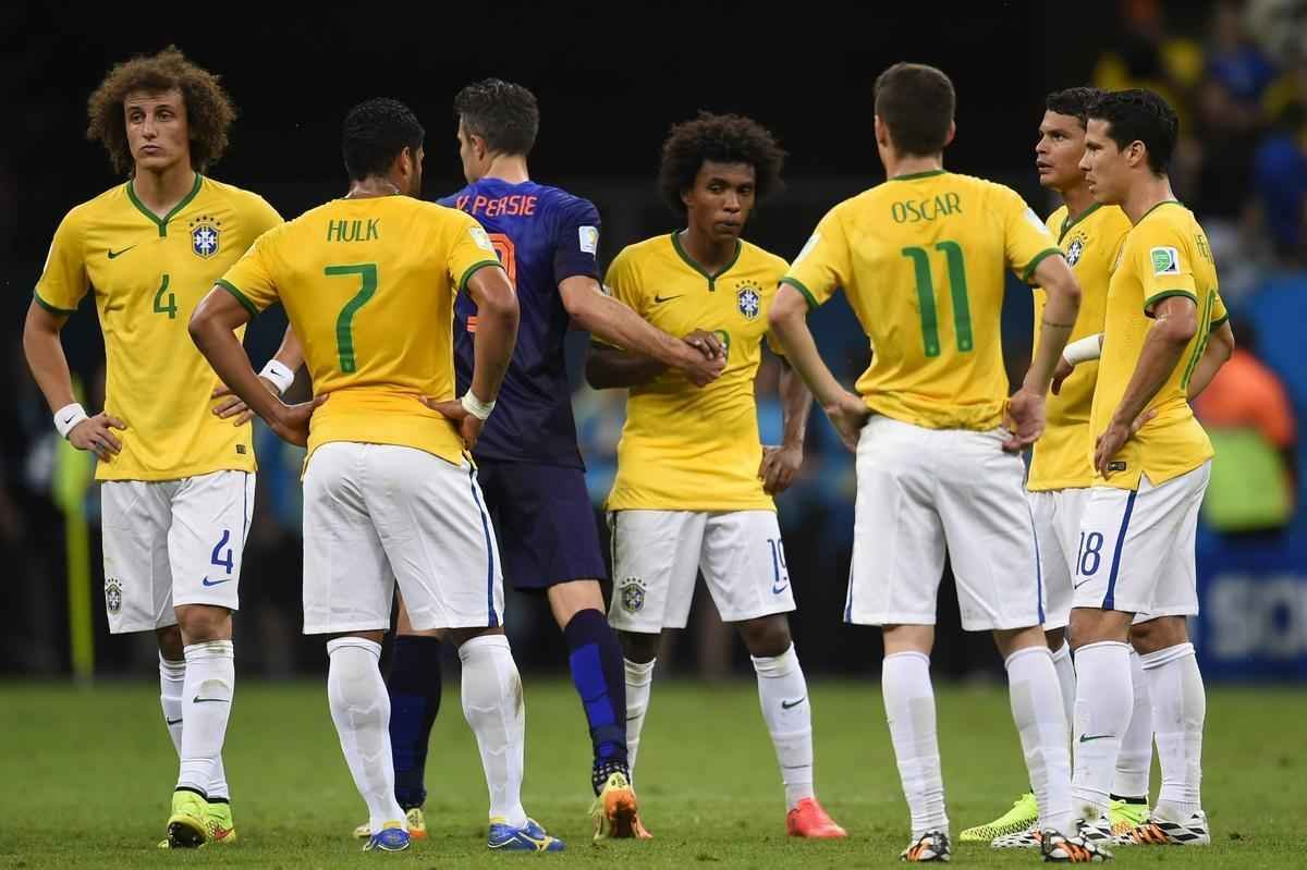 Seleo Brasileira foi goleada por 3 a 0 pela Holanda, neste sbado, em Braslia