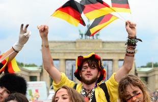 Milhares de alemães assistirão à grande decisão da Copa no Portão de Brandemburgo, em Berlim