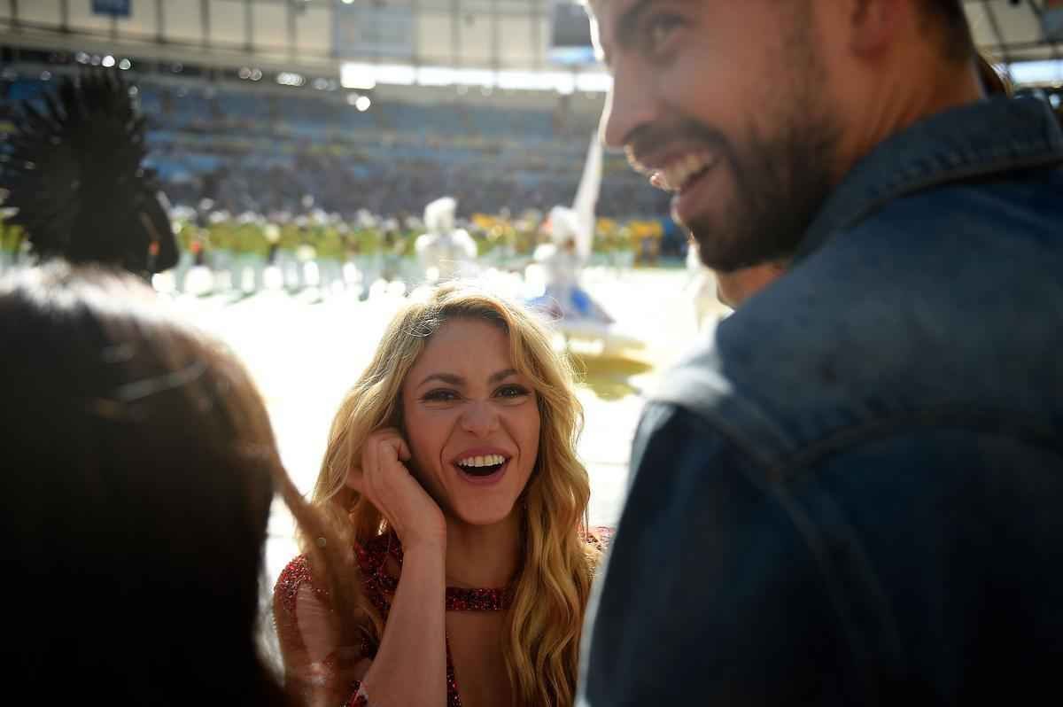 Shakira na festa de encerramento da Copa; na sequncia, ela se encontrou com o marido Piqu, jogador do Barcelona, e com o filho Milan