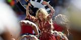 Shakira na festa de encerramento da Copa; na sequncia, ela se encontrou com o marido Piqu, jogador do Barcelona, e com o filho Milan