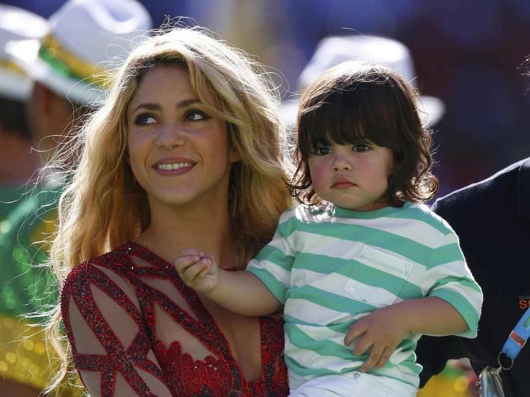 Shakira e o filho Milan