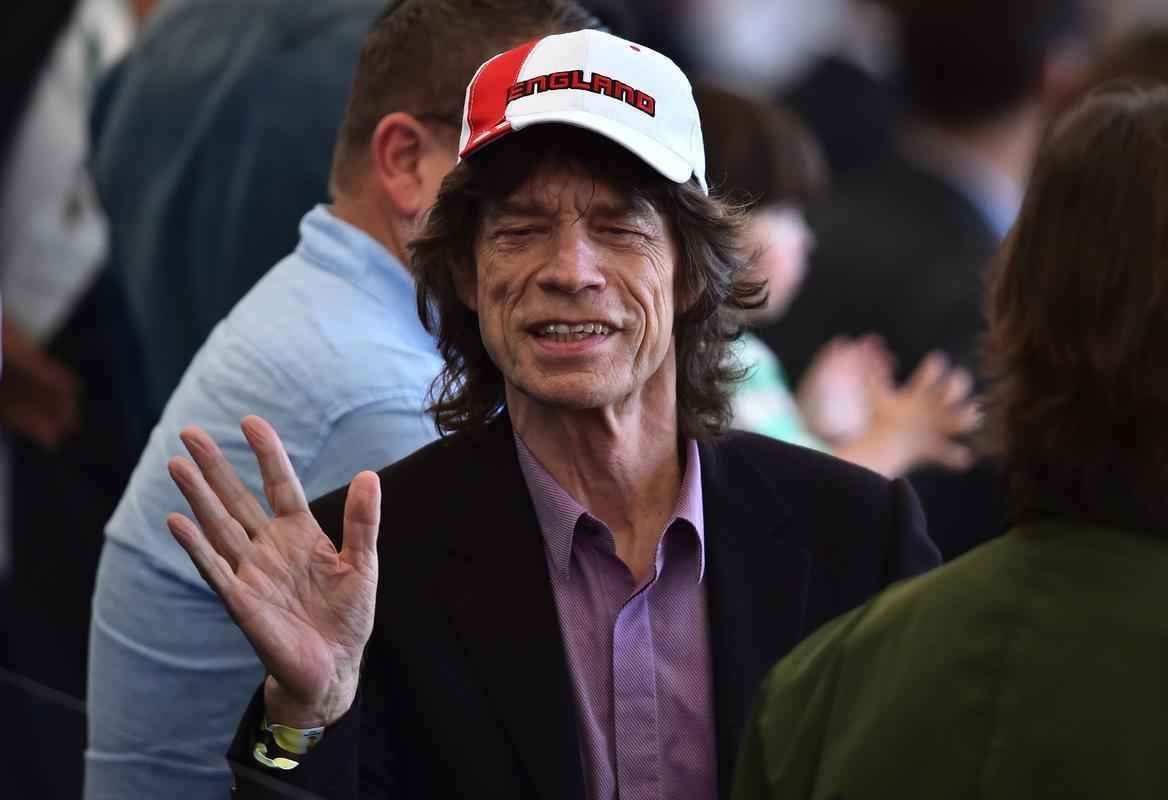 Mick Jagger com bon da Inglaterra