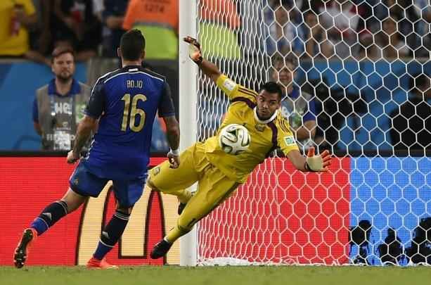 Aos sete minutos do segundo tempo da prorrogao, Mario Gtze fez o gol do ttulo da Alemanha