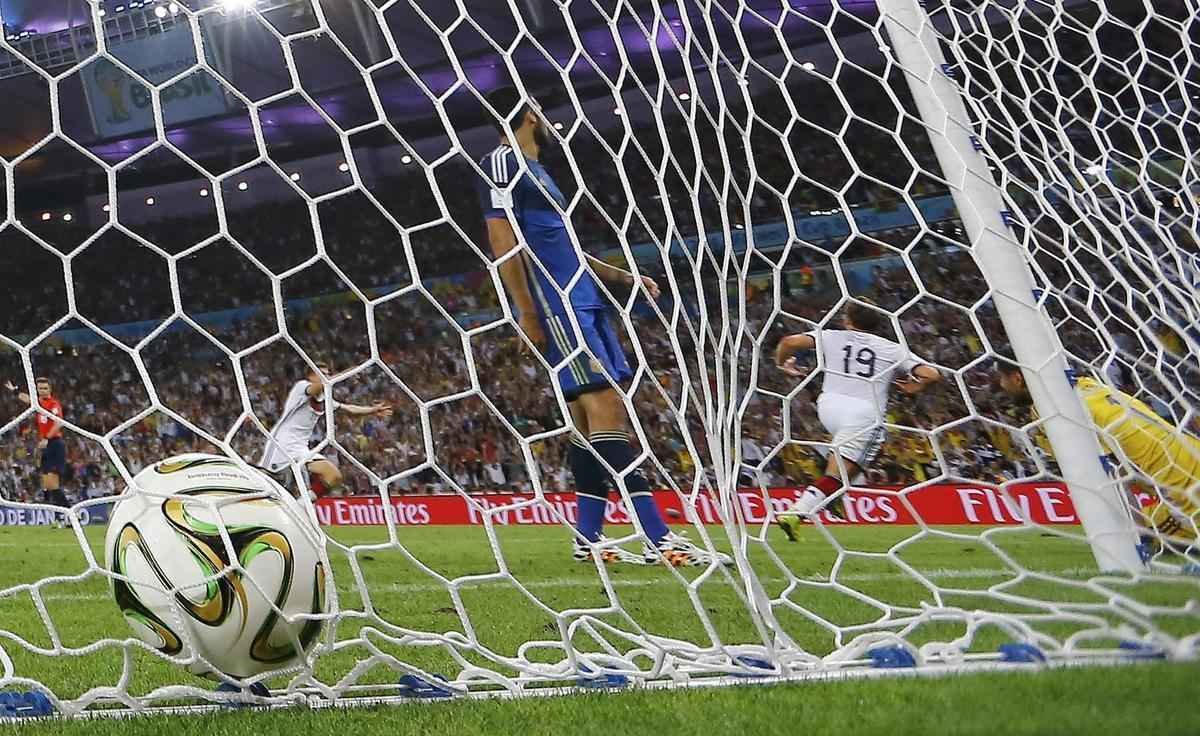 Aos sete minutos do segundo tempo da prorrogao, Mario Gtze fez o gol do ttulo da Alemanha