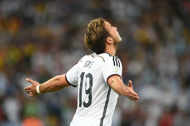 Aos sete minutos do segundo tempo da prorrogao, Mario Gtze fez o gol do ttulo da Alemanha