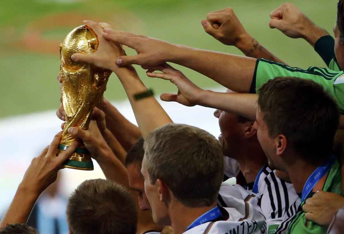 No Maracan, Seleo da Alemanha festeja a conquista da quarta Copa do Mundo