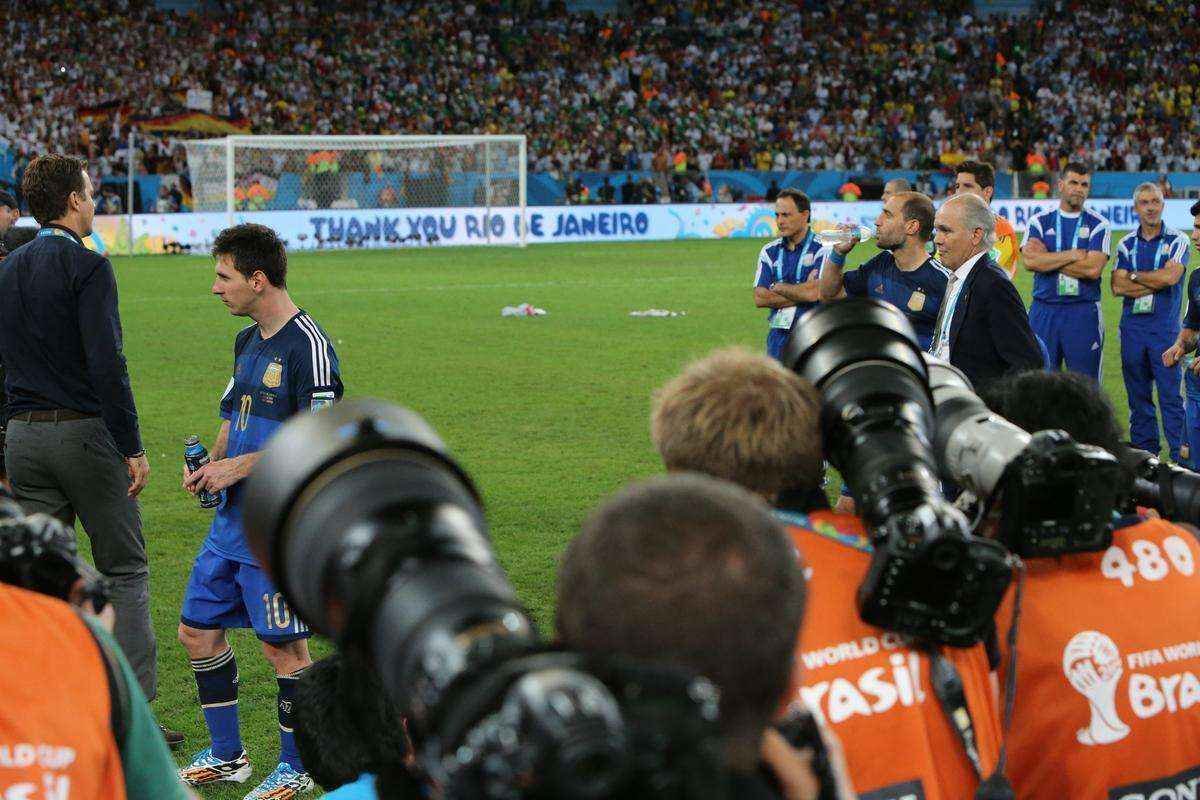 Com gol de Mario Gtze, Alemanha conquistou seu quarto ttulo mundial; veja fotos da festa germnica e da decepo argentina no Maracan