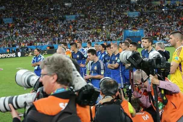 Com gol de Mario Gtze, Alemanha conquistou seu quarto ttulo mundial; veja fotos da festa germnica e da decepo argentina no Maracan