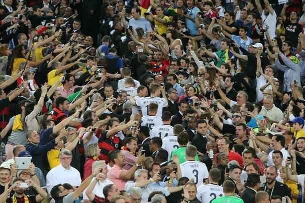 Com gol de Mario Gtze, Alemanha conquistou seu quarto ttulo mundial; veja fotos da festa germnica e da decepo argentina no Maracan