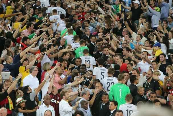 Com gol de Mario Gtze, Alemanha conquistou seu quarto ttulo mundial; veja fotos da festa germnica e da decepo argentina no Maracan