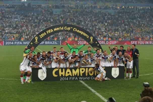 Com gol de Mario Gtze, Alemanha conquistou seu quarto ttulo mundial; veja fotos da festa germnica e da decepo argentina no Maracan