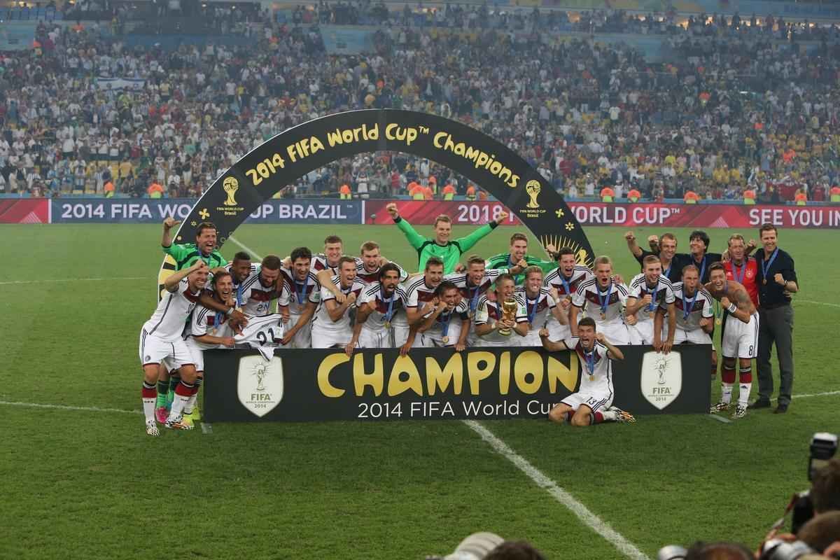 Com gol de Mario Gtze, Alemanha conquistou seu quarto ttulo mundial; veja fotos da festa germnica e da decepo argentina no Maracan