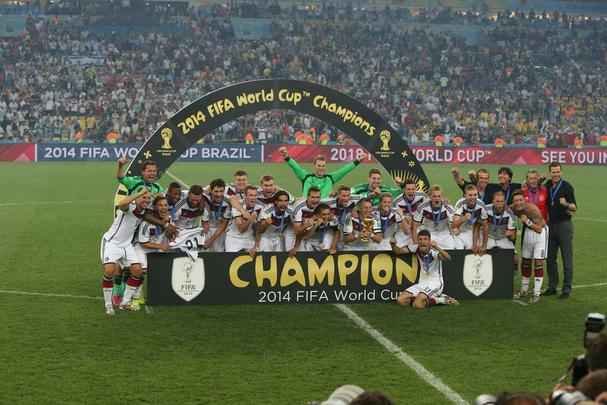 Com gol de Mario Gtze, Alemanha conquistou seu quarto ttulo mundial; veja fotos da festa germnica e da decepo argentina no Maracan