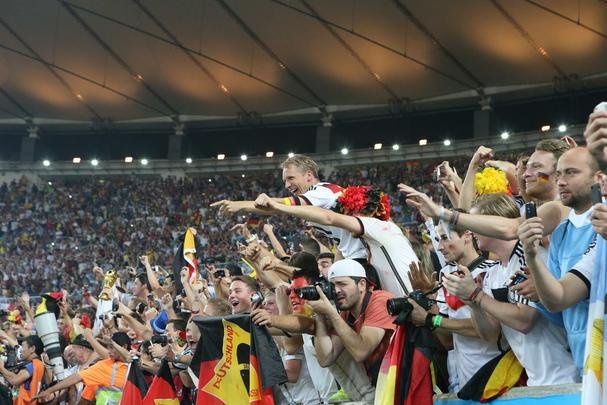Com gol de Mario Gtze, Alemanha conquistou seu quarto ttulo mundial; veja fotos da festa germnica e da decepo argentina no Maracan