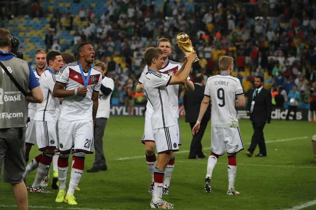 Com gol de Mario Gtze, Alemanha conquistou seu quarto ttulo mundial; veja fotos da festa germnica e da decepo argentina no Maracan