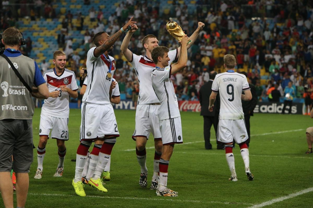 Com gol de Mario Gtze, Alemanha conquistou seu quarto ttulo mundial; veja fotos da festa germnica e da decepo argentina no Maracan