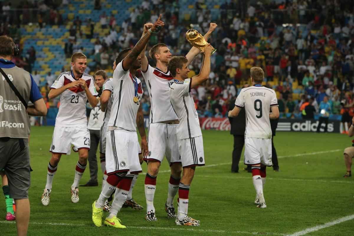 Com gol de Mario Gtze, Alemanha conquistou seu quarto ttulo mundial; veja fotos da festa germnica e da decepo argentina no Maracan