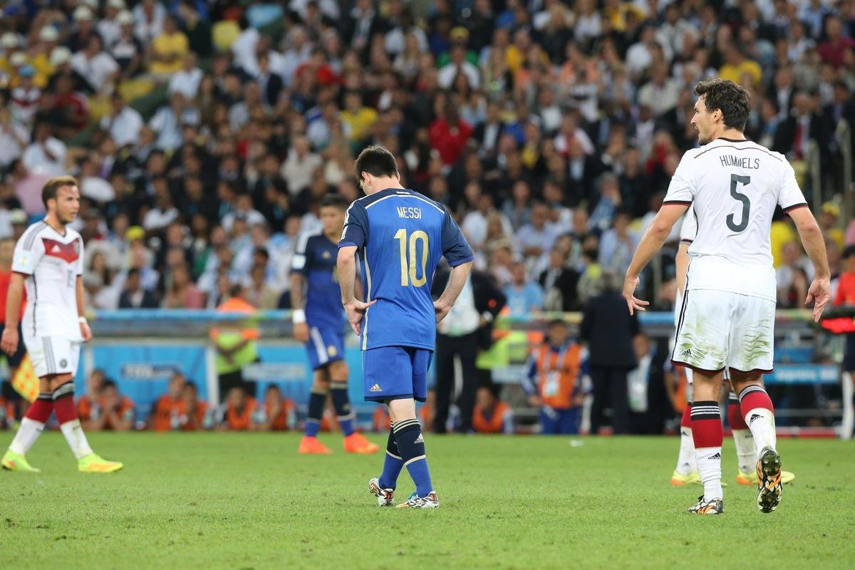 Com gol de Mario Gtze, Alemanha conquistou seu quarto ttulo mundial; veja fotos da festa germnica e da decepo argentina no Maracan