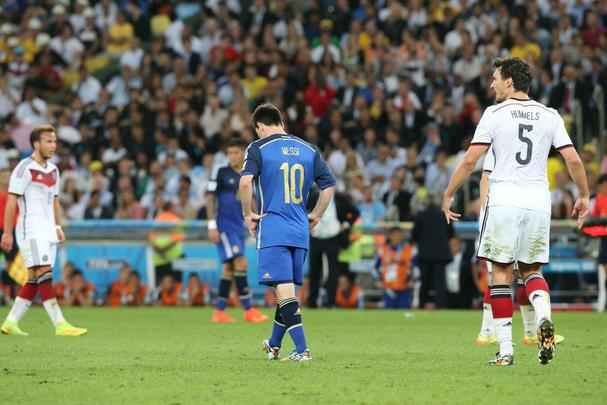 Com gol de Mario Gtze, Alemanha conquistou seu quarto ttulo mundial; veja fotos da festa germnica e da decepo argentina no Maracan
