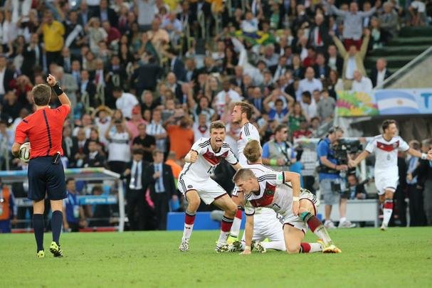 Com gol de Mario Gtze, Alemanha conquistou seu quarto ttulo mundial; veja fotos da festa germnica e da decepo argentina no Maracan