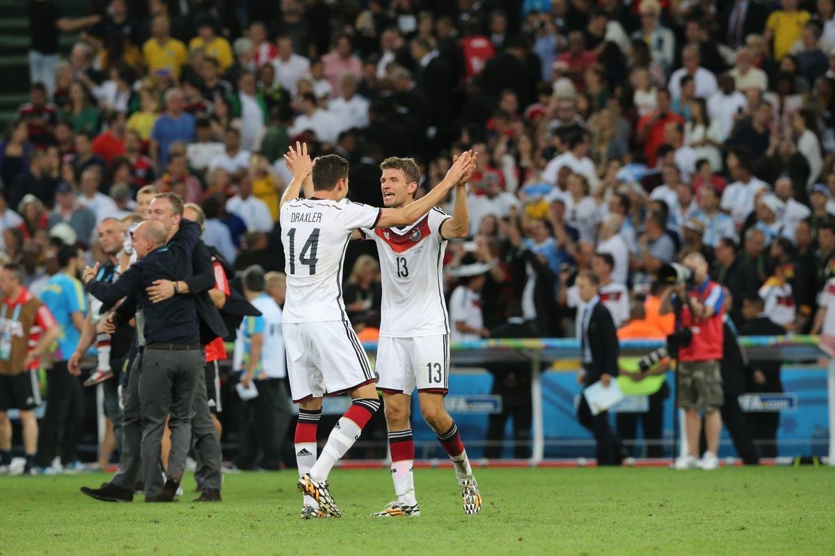 Com gol de Mario Gtze, Alemanha conquistou seu quarto ttulo mundial; veja fotos da festa germnica e da decepo argentina no Maracan