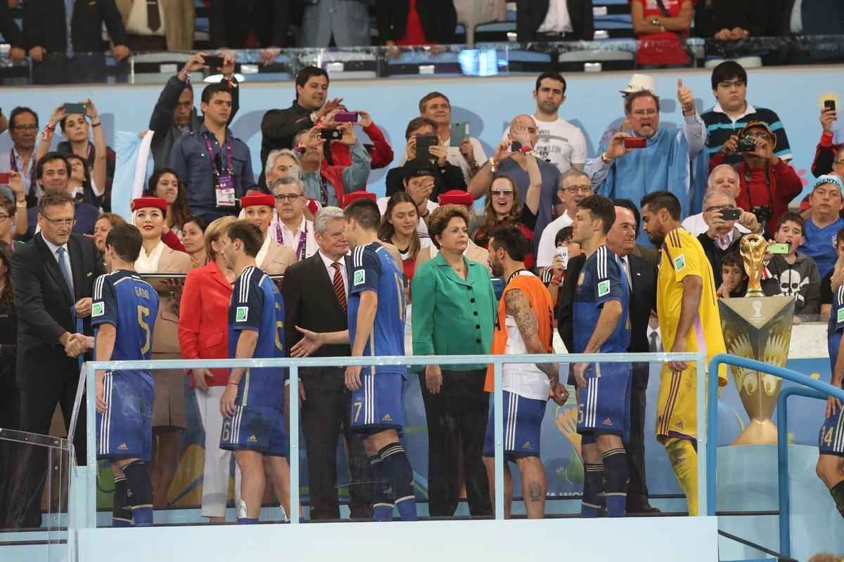 Com gol de Mario Gtze, Alemanha conquistou seu quarto ttulo mundial; veja fotos da festa germnica e da decepo argentina no Maracan