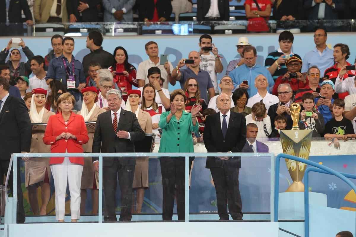 Com gol de Mario Gtze, Alemanha conquistou seu quarto ttulo mundial; veja fotos da festa germnica e da decepo argentina no Maracan