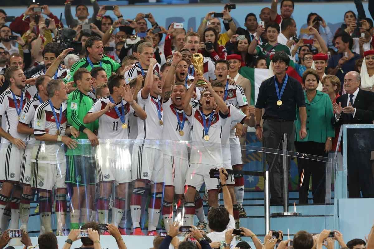 Com gol de Mario Gtze, Alemanha conquistou seu quarto ttulo mundial; veja fotos da festa germnica e da decepo argentina no Maracan