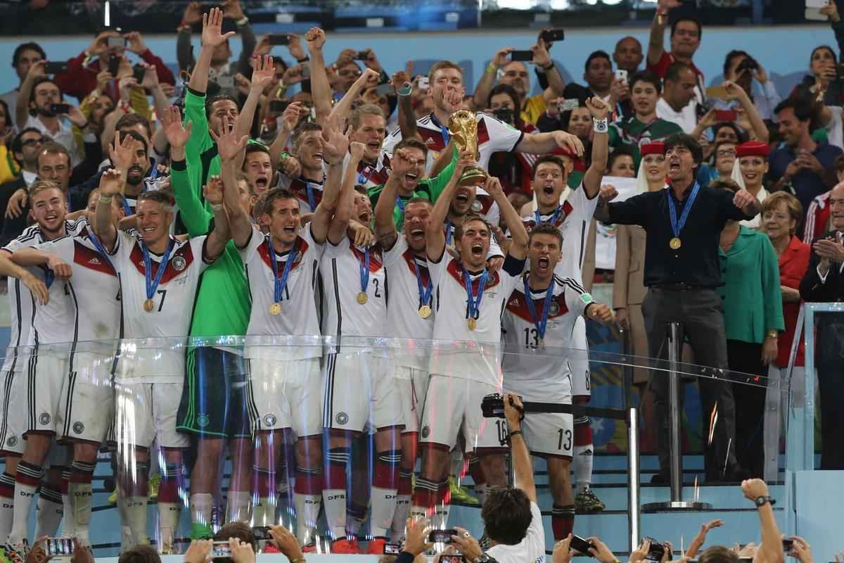 Com gol de Mario Gtze, Alemanha conquistou seu quarto ttulo mundial; veja fotos da festa germnica e da decepo argentina no Maracan