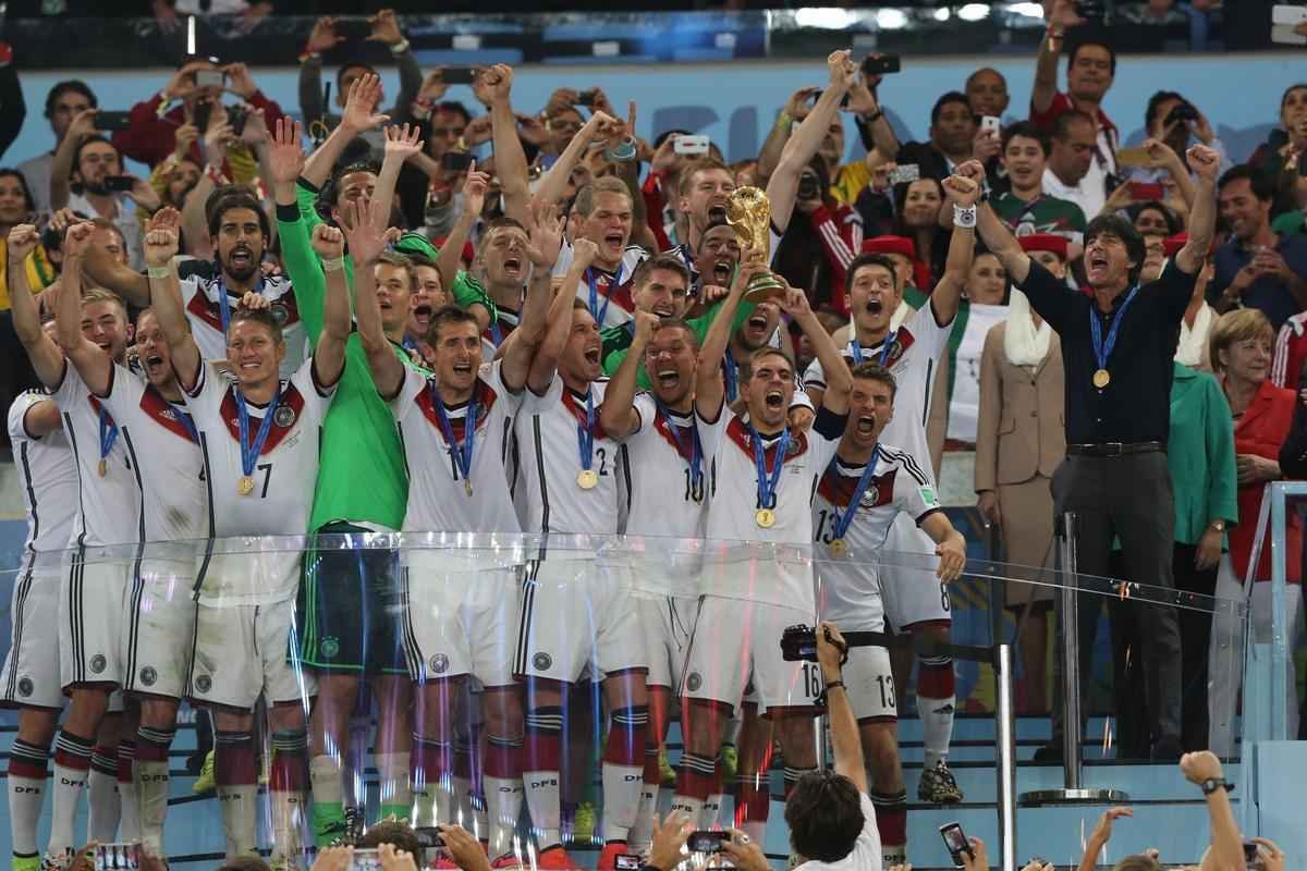 Com gol de Mario Gtze, Alemanha conquistou seu quarto ttulo mundial; veja fotos da festa germnica e da decepo argentina no Maracan