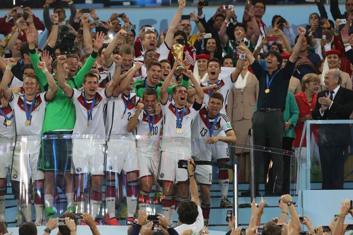 Com gol de Mario Gtze, Alemanha conquistou seu quarto ttulo mundial; veja fotos da festa germnica e da decepo argentina no Maracan