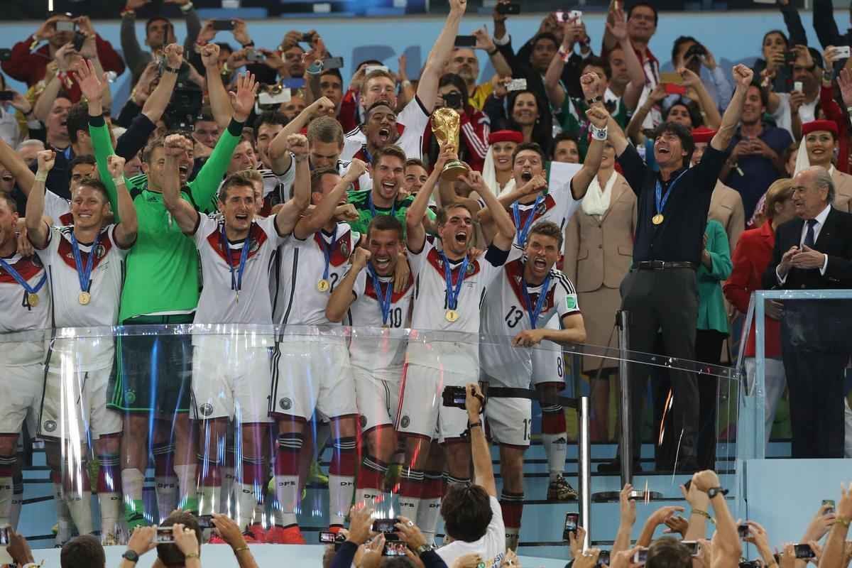 Com gol de Mario Gtze, Alemanha conquistou seu quarto ttulo mundial; veja fotos da festa germnica e da decepo argentina no Maracan