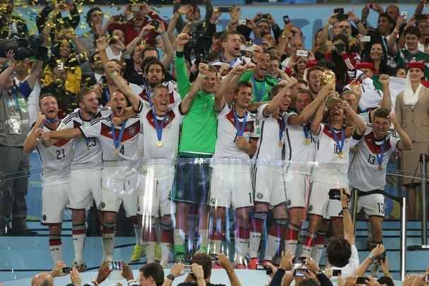 Com gol de Mario Gtze, Alemanha conquistou seu quarto ttulo mundial; veja fotos da festa germnica e da decepo argentina no Maracan